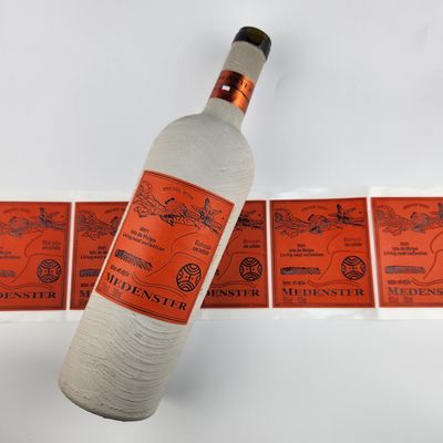 Label botol anggur berwarna oranye