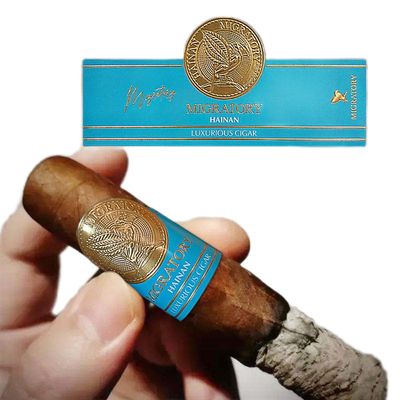 Beli Luxury 3D Effect Cigar Label with Pantone Color and UV Printing for Premium Cigar Bands online manufacture